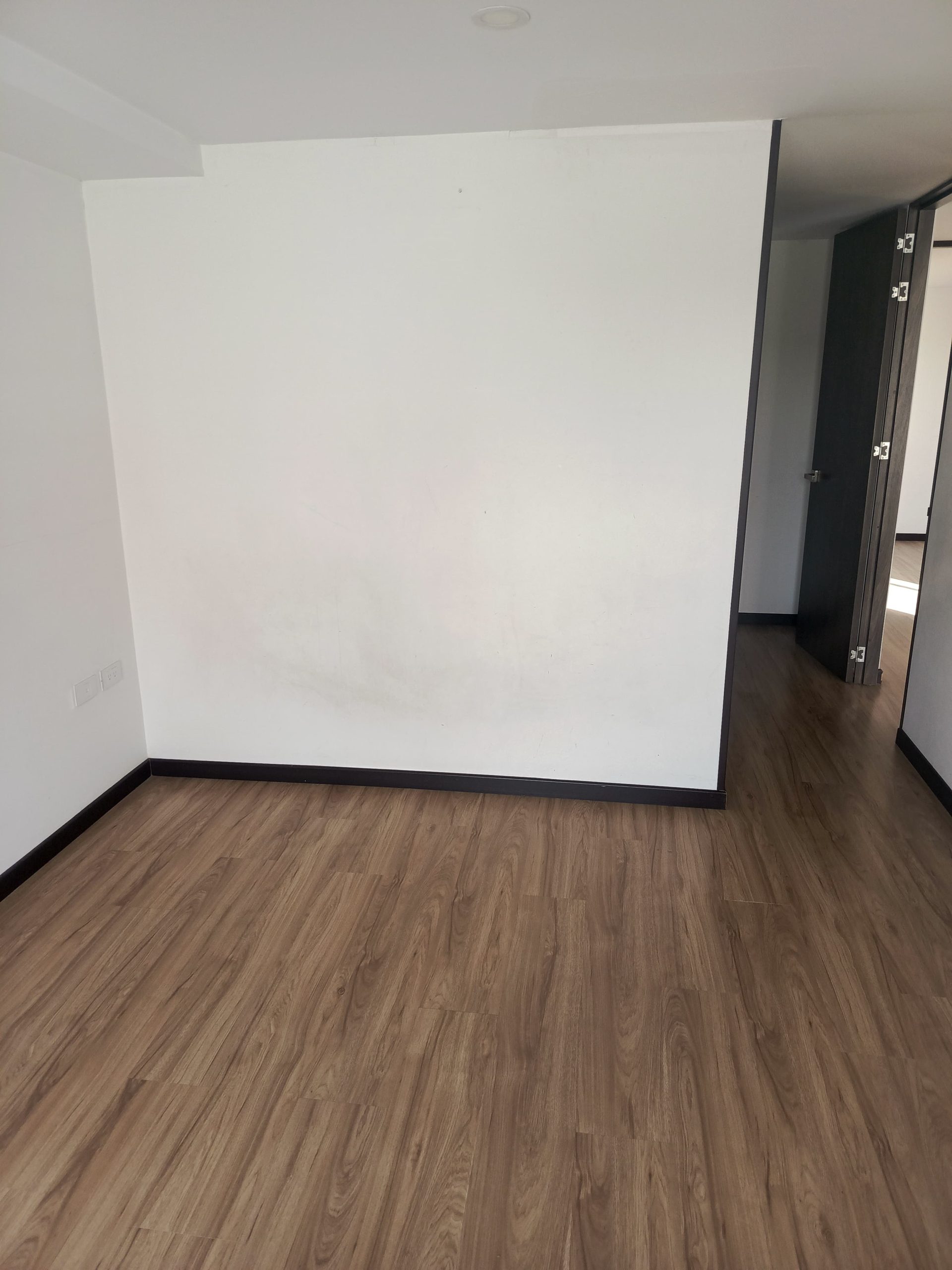 WhatsApp Image 2025-02-19 at 4.04.50 PM (2)