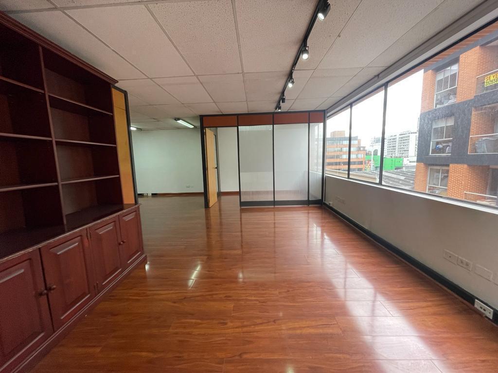 2ee4e891-380d-435e-a1dc-8d316c72c4d2