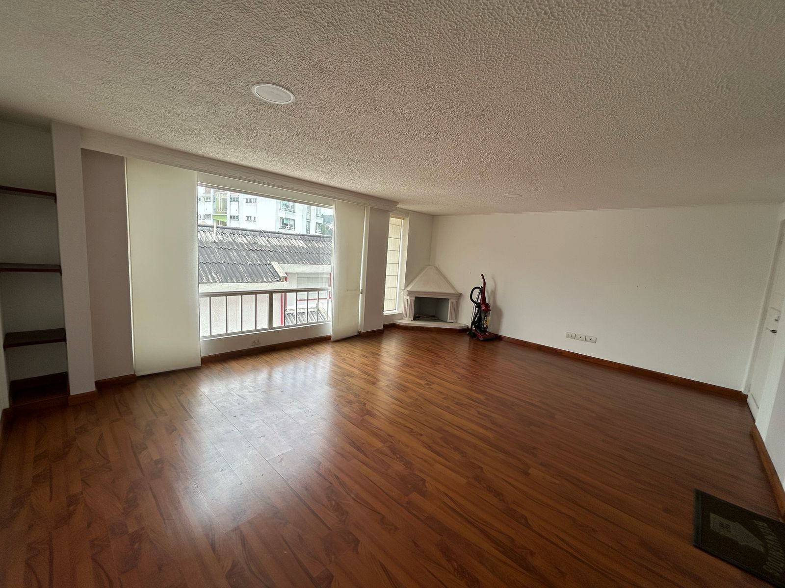 WhatsApp Image 2025-03-07 at 11.54.50 AM (3)