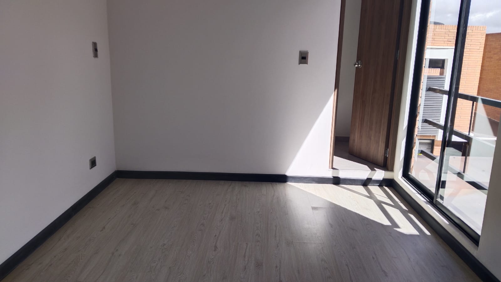 WhatsApp Image 2025-03-18 at 11.47.35 AM (1)