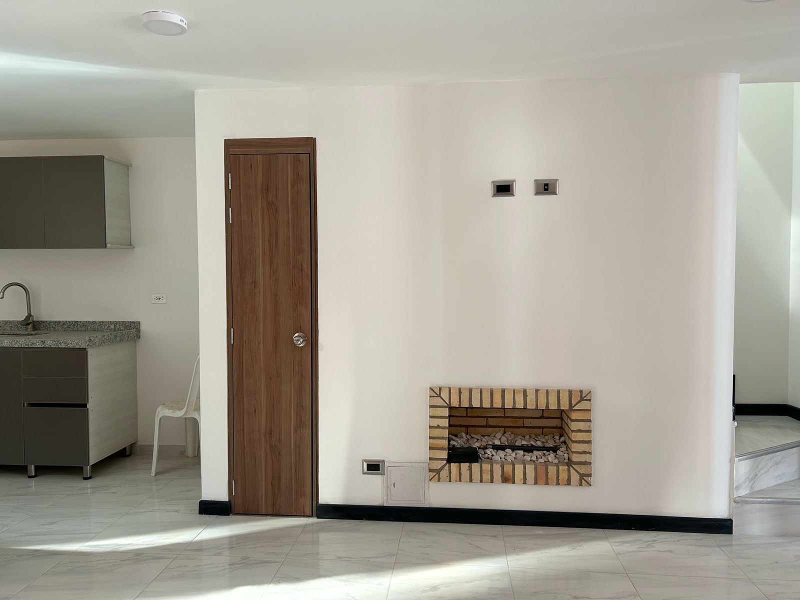 WhatsApp Image 2025-03-18 at 2.32.23 PM (3)