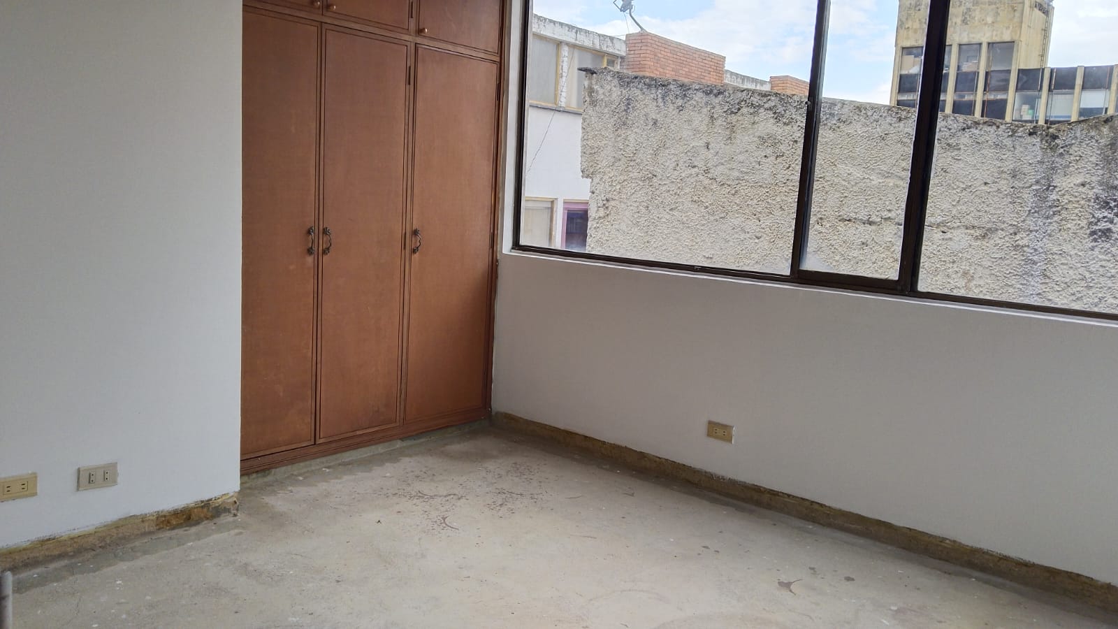 WhatsApp Image 2025-03-14 at 5.22.15 PM (1)