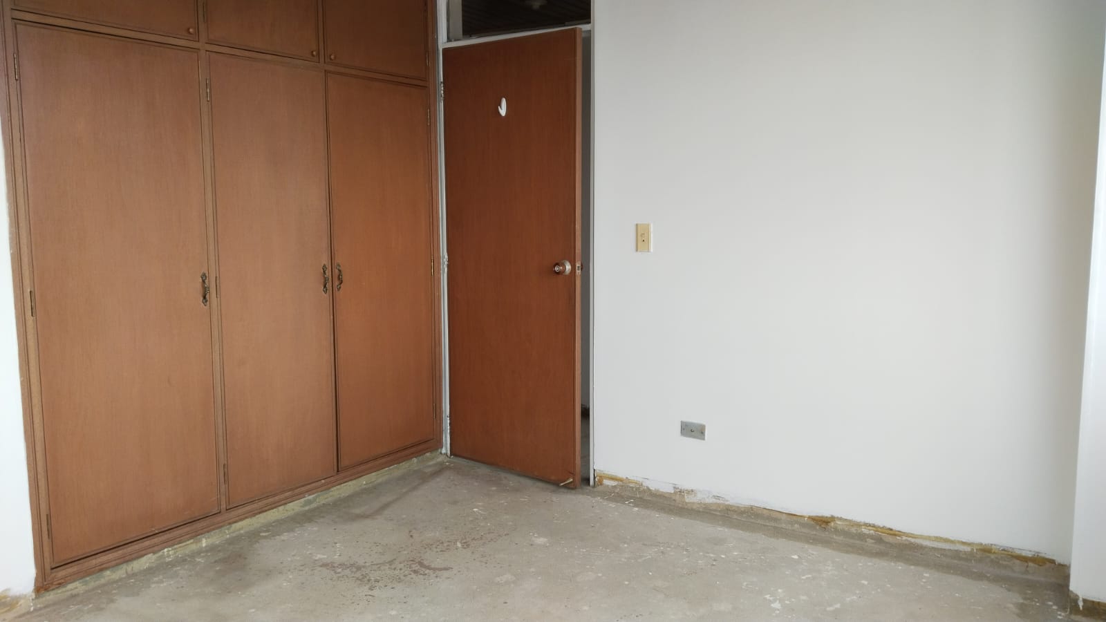 WhatsApp Image 2025-03-14 at 5.22.15 PM (2)