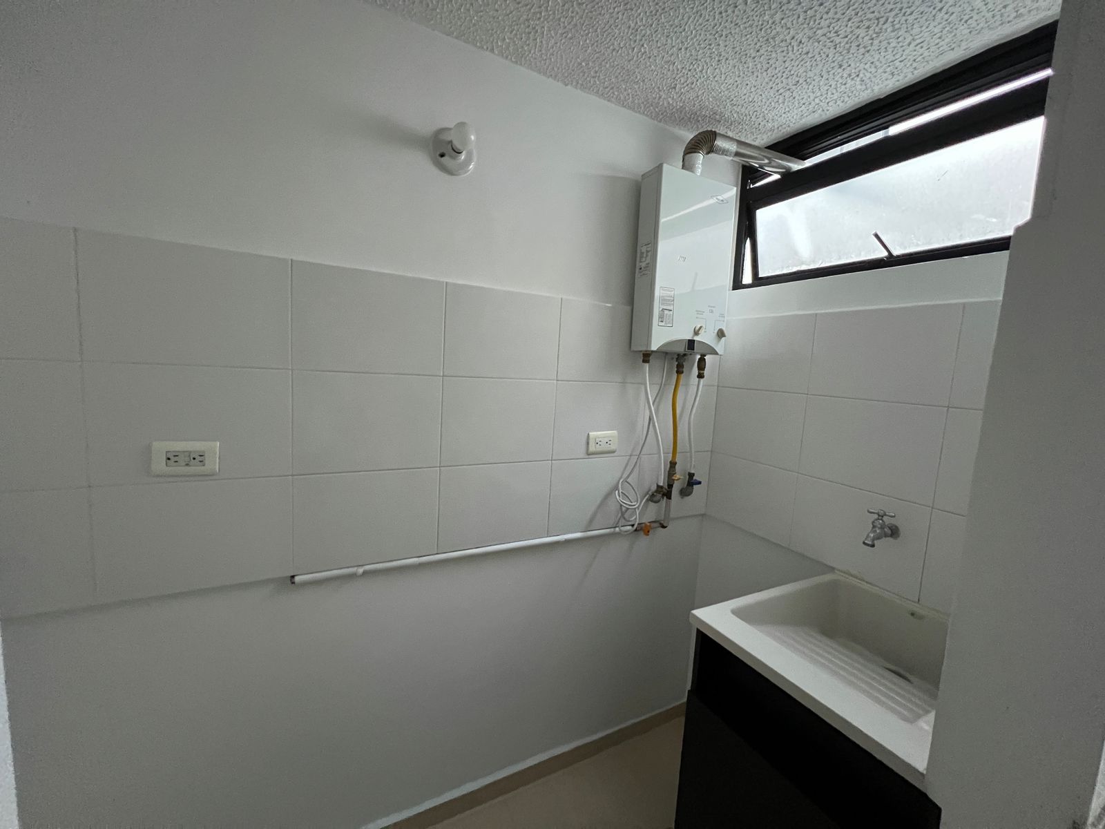 9e2d8c62-1290-4988-bfa9-40d22bd7d2dc