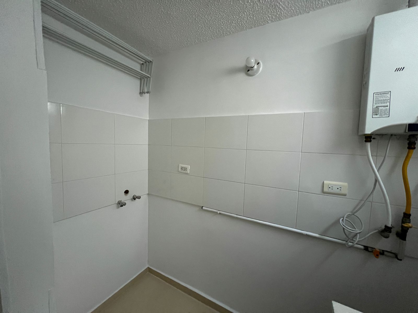 ee381db0-ad2b-4e66-b47c-1c61bc167925