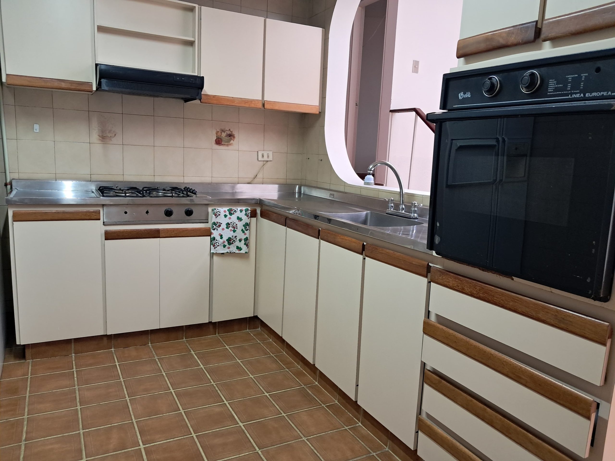 b76fd6b4-e78d-4d5b-b933-745c4d0dcc70