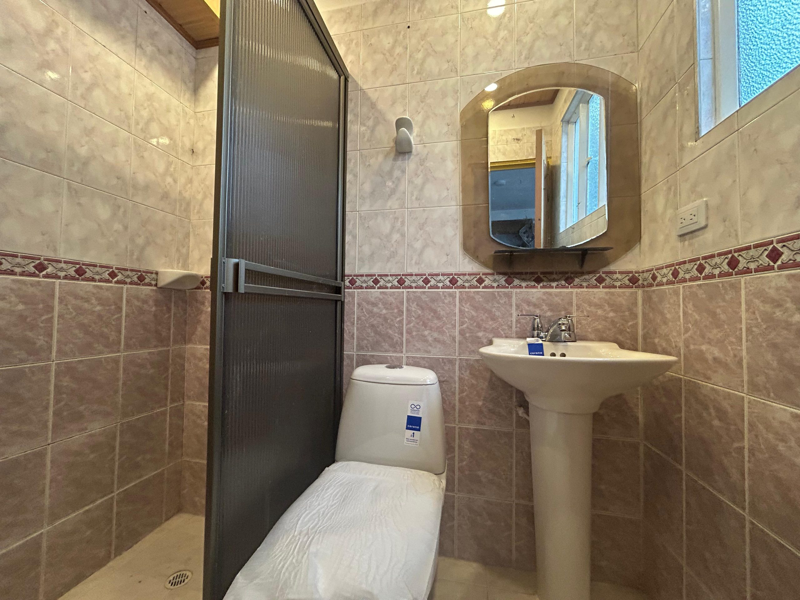 ef9f1906-678e-4a76-a77c-7f5c56c8151d