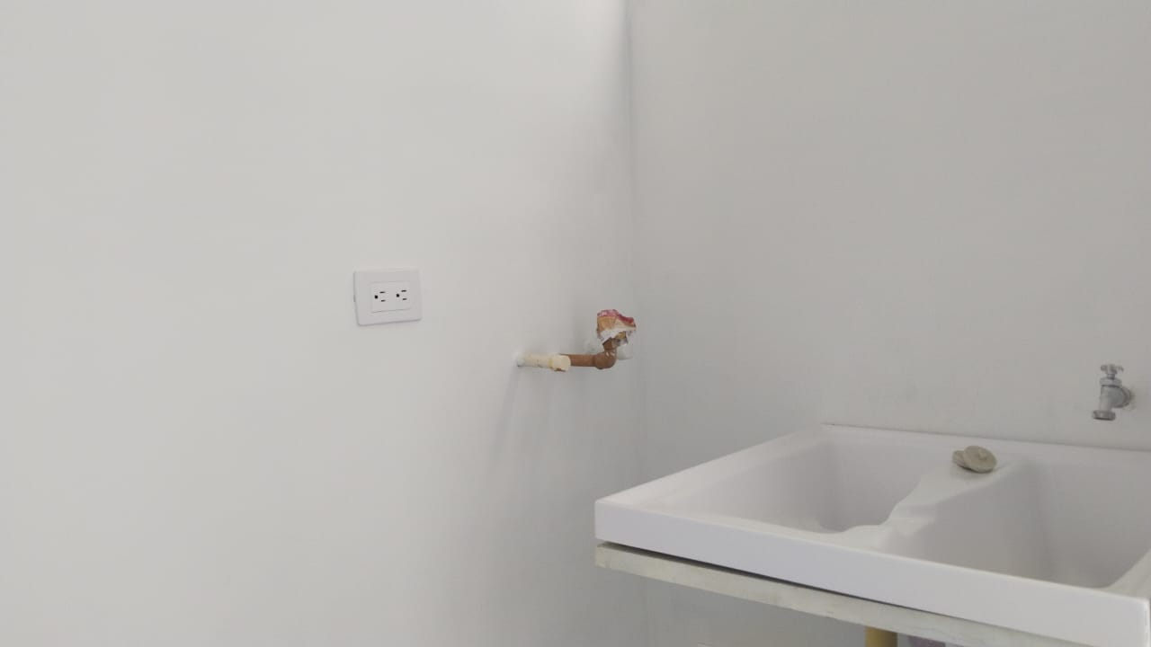 2109f767-5e64-4582-93b3-e1dd6ca18b33