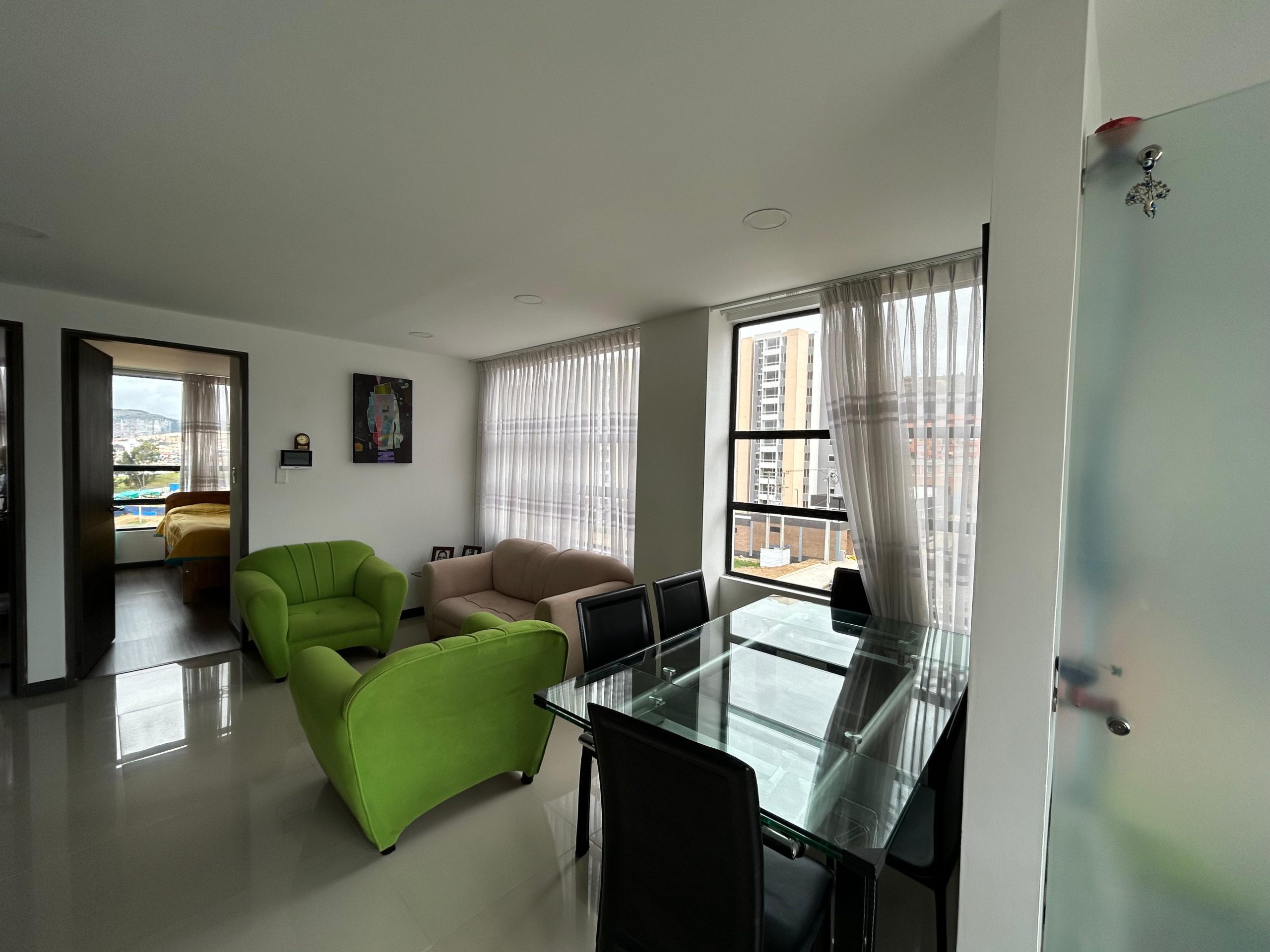 280224c6-29ba-45a2-a32f-1086b042e1e7