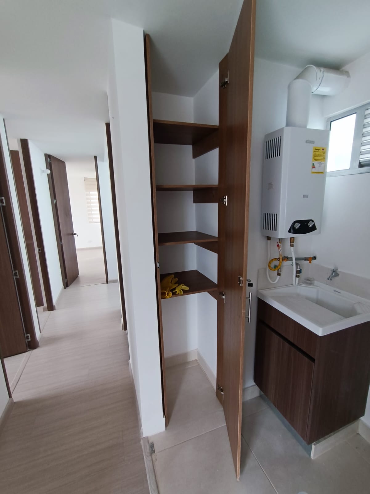 2d0bbffa-7c31-49ba-85b6-5fcc6b9adebc