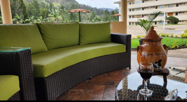 8ae5032e-68b5-49ef-9f38-5e23b2e4d41f