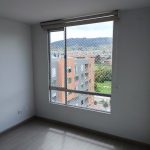 b9c3842f-05c4-4cd1-bff2-07eb03da99f2