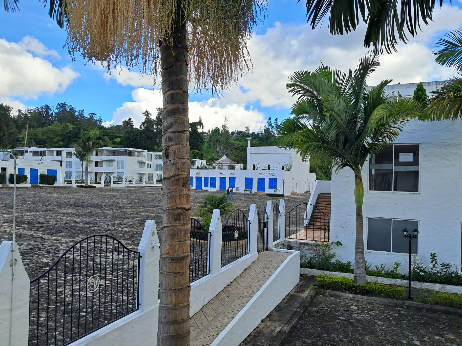 babbf9ee-cc5d-4bb2-87ed-0a8970f3402a