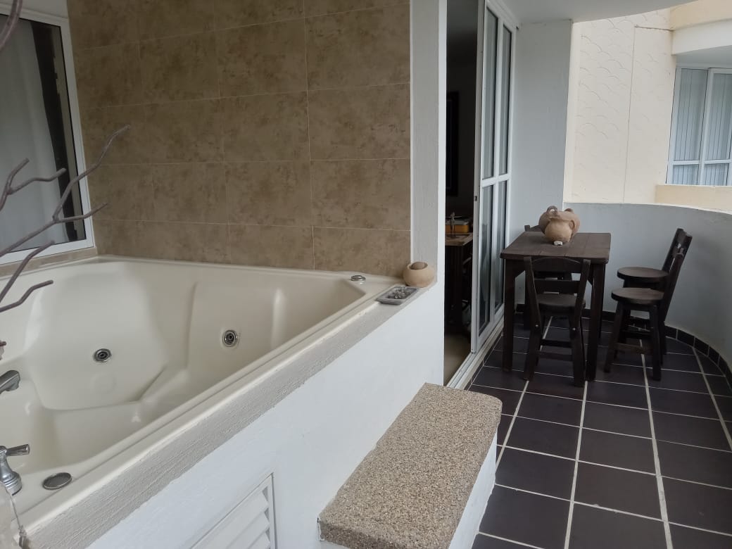 c80322da-471d-4006-8c44-850d28978025