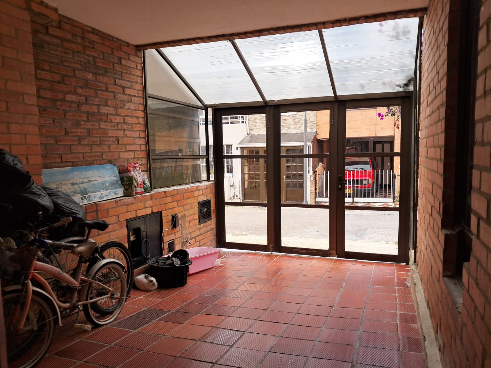 d3e92425-b5c6-4648-af74-6a32ad913f89