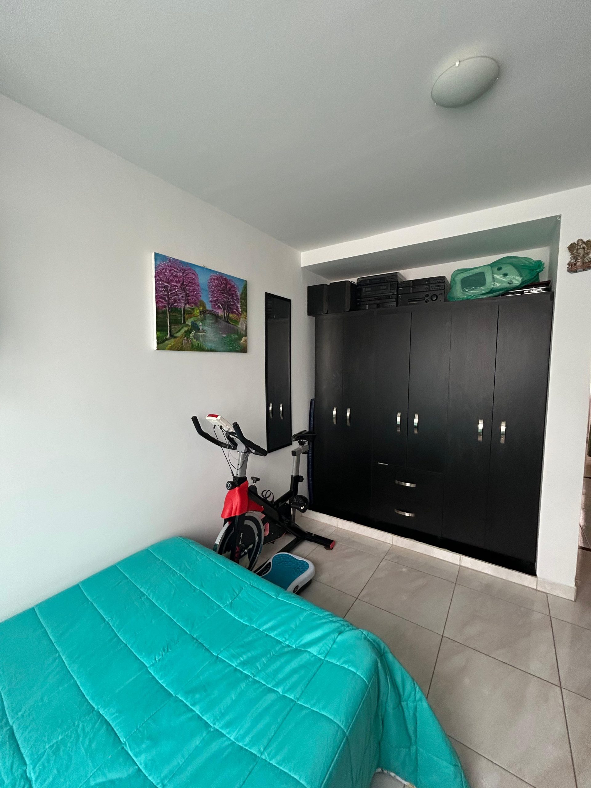 01e35693-a05e-441c-ac76-713f5cc938b9