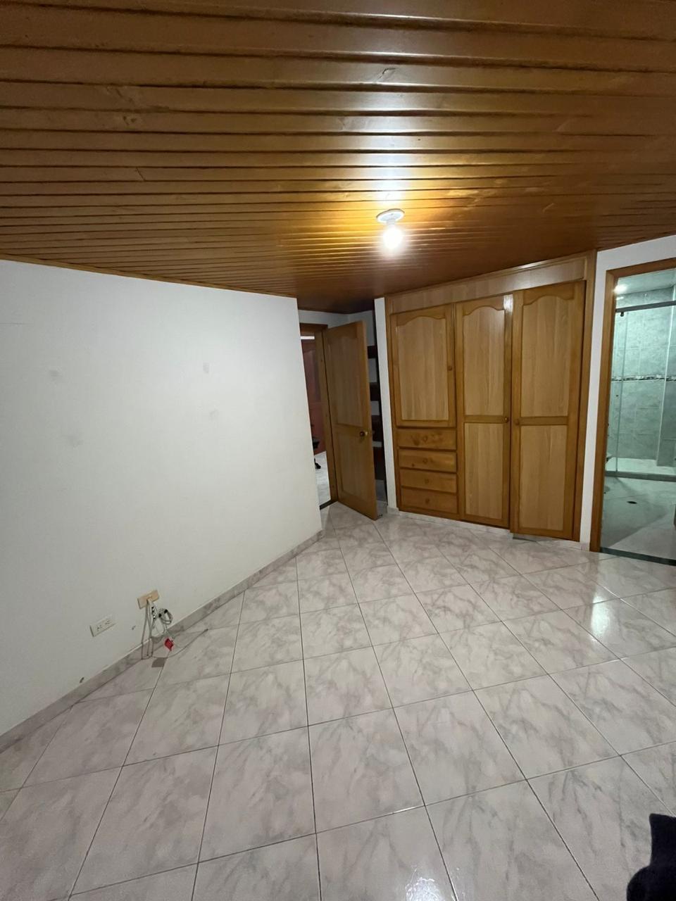 b994a057-c9c0-44ff-ae7f-d8c7a4e064c6