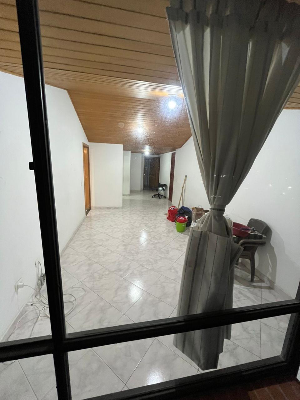 f607930d-3375-4a51-861e-44a950aea816