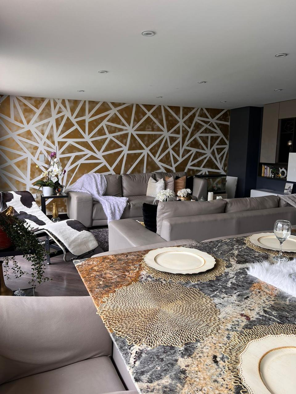 01fc69de-2601-43a6-88f1-22cb4f26121e