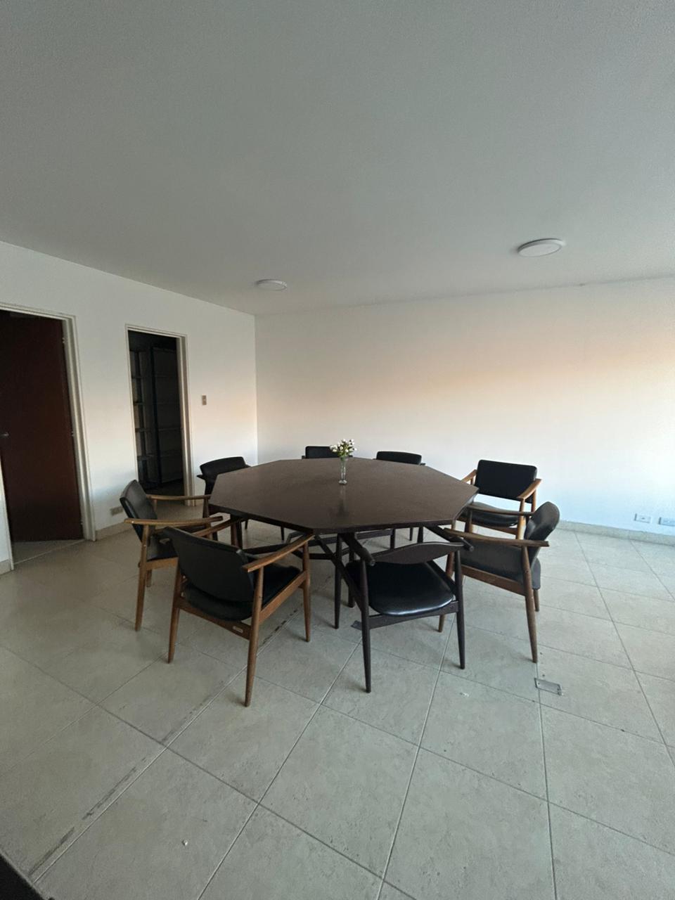 22340256-c4fe-49ff-8c5a-a8182055fd06