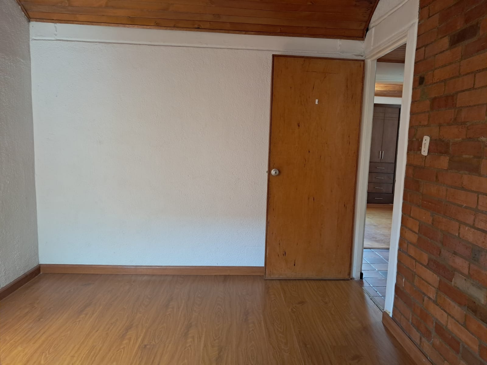 5d611a86-553a-4ed6-82e4-f25e9f9a9cf4