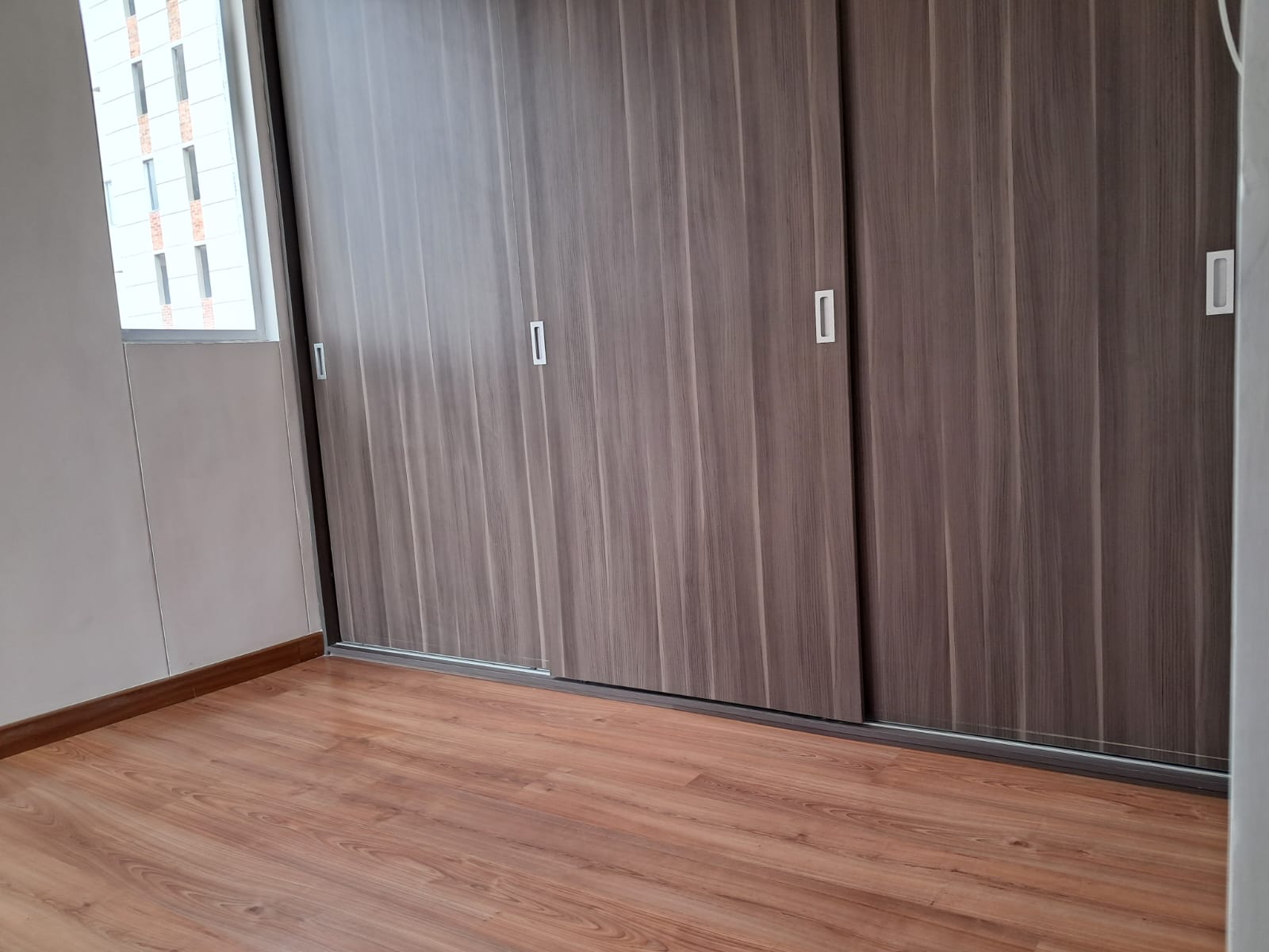 7f3bce65-7fb1-4916-97ee-4923af02b01b