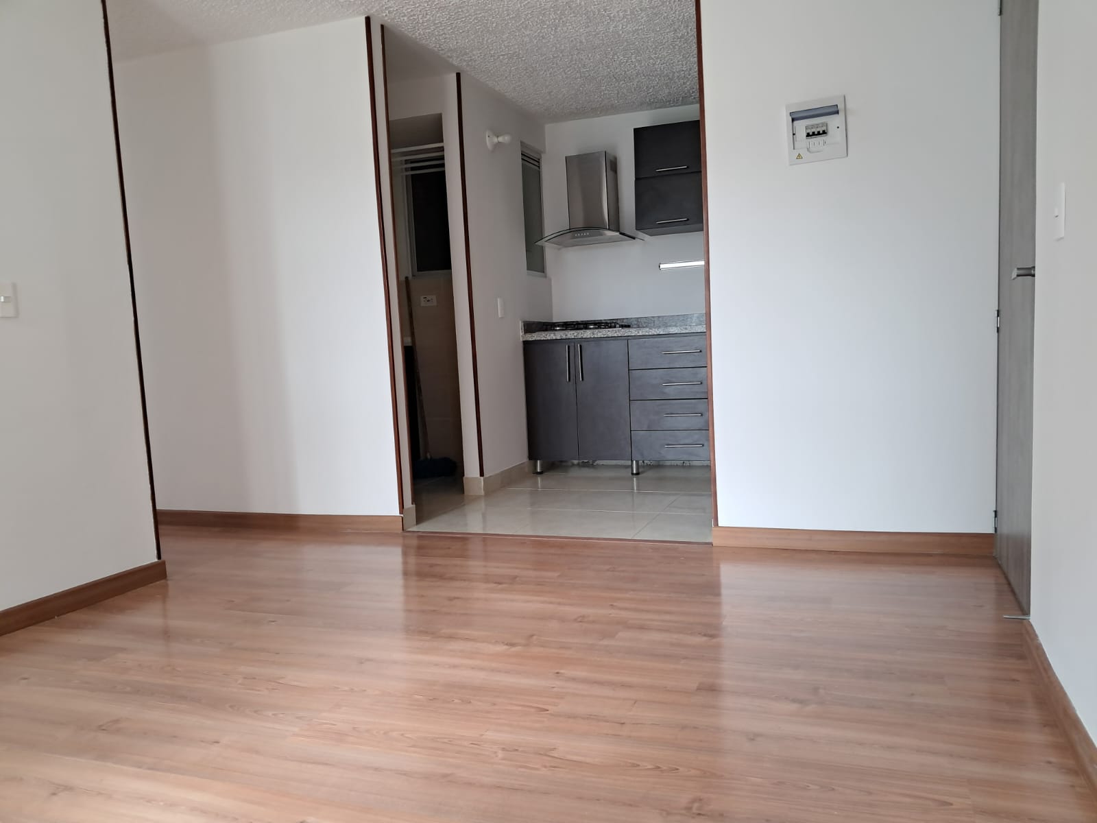 829d595e-63ed-42b3-859a-73968e9853ad