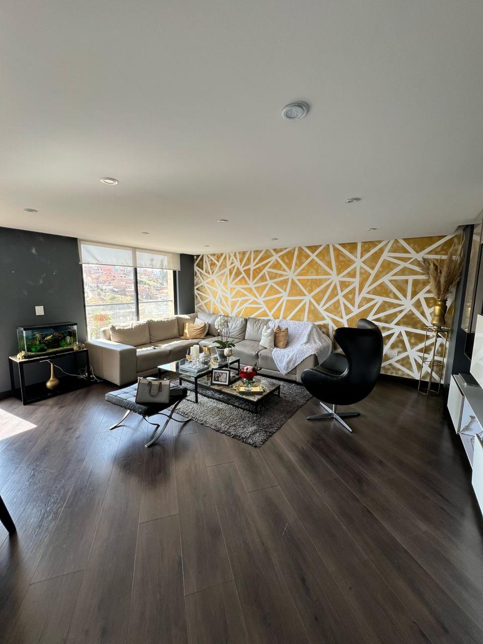 9c7f0d63-d140-4915-aac4-5e8ffa98d3c1