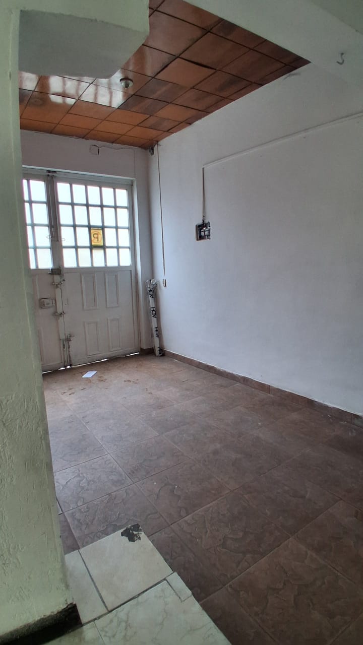 b9be9ef1-c840-47fc-bfaa-ad6ce10d771c