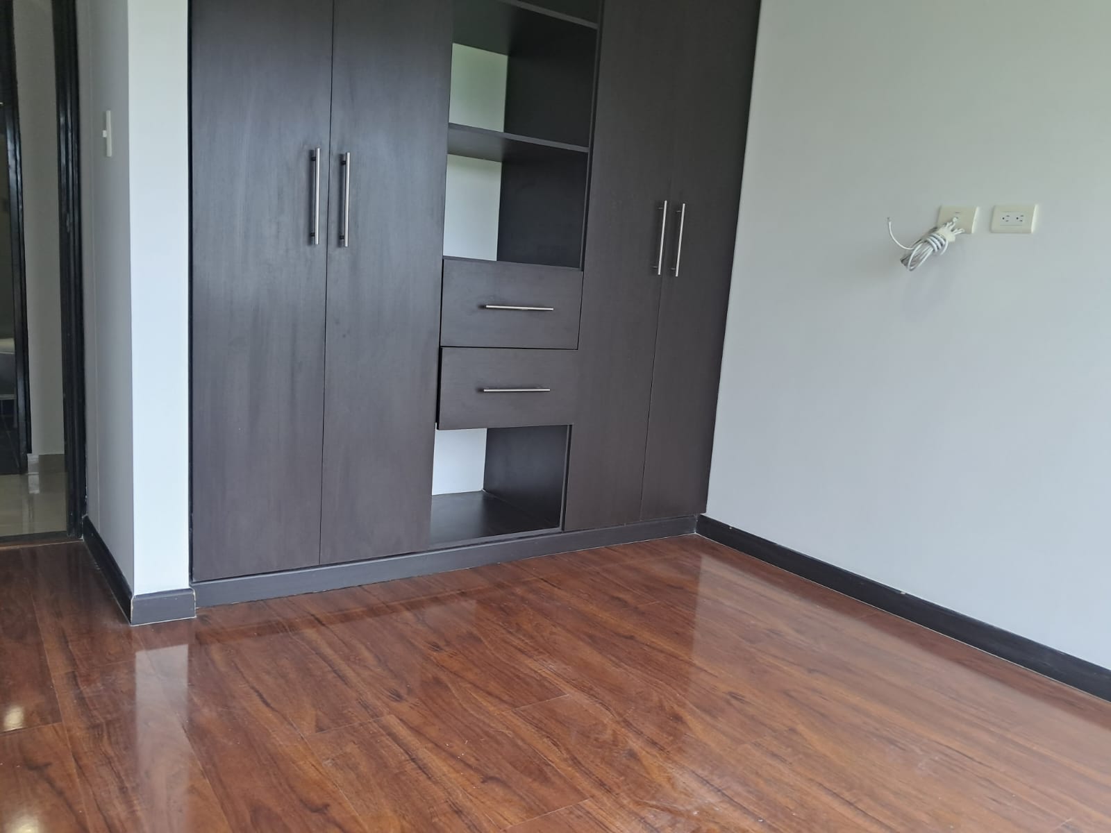 ba0da291-b56f-4731-b145-d3e0ba5c2517