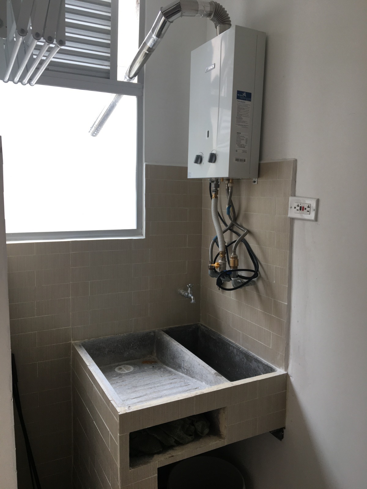 d46450ca-2c22-42d1-a84d-c88466cc34d1