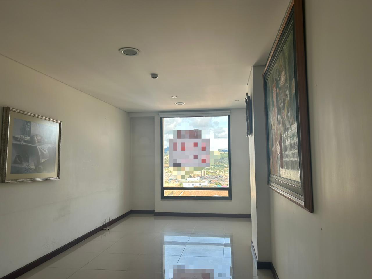 e17b0f7b-26ba-4279-a6a0-fd4540624bbf