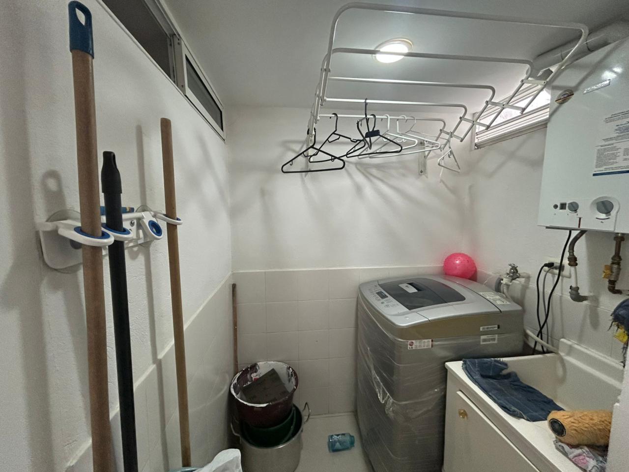 f9680343-3227-4824-9140-bc5b201f6b1e