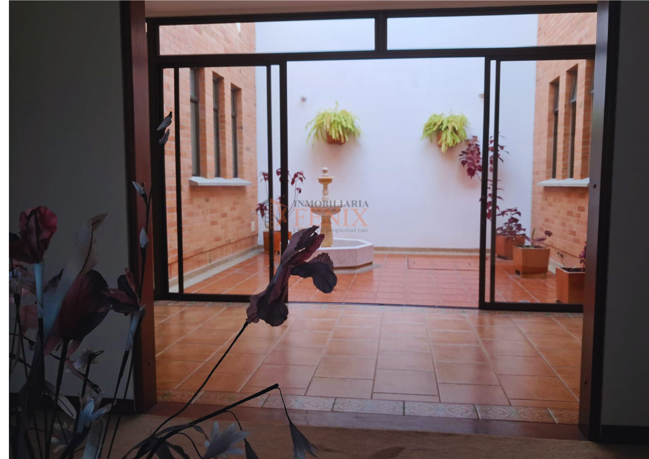 Casa en venta, Barrio la Pradera; sector Unicentro, Tunja.