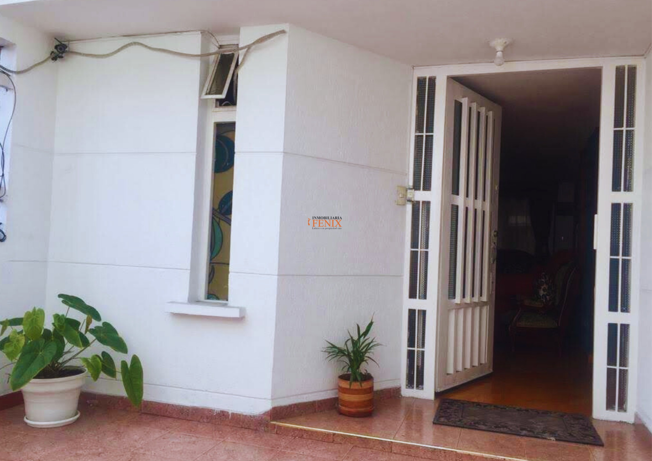 Espectacular Casa en venta, Barrio Normandía; Bogotá.