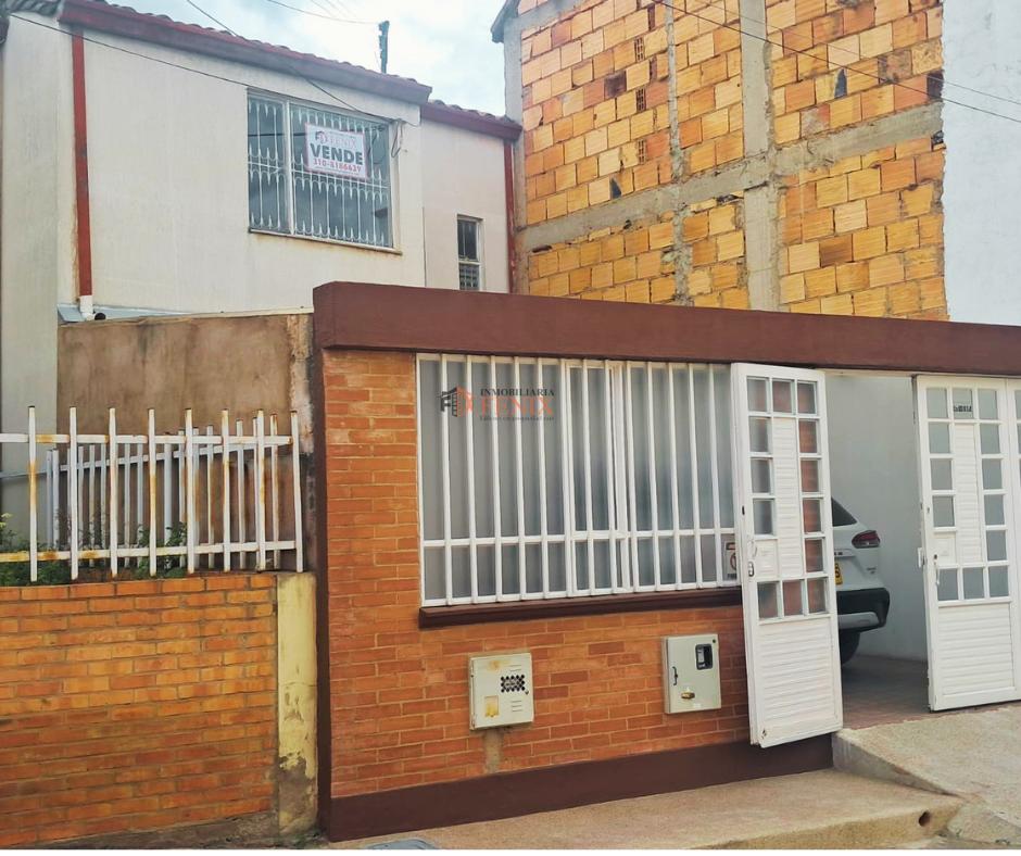 Casa en venta, Barrio Surinama, Sur de Tunja.